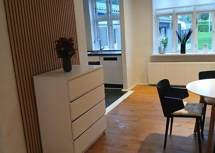 Ved Stranden Og Centrum 腓特烈西亚